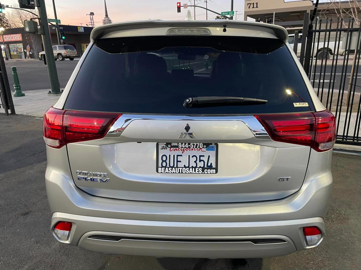 2020 SILVER /BLACK Mitsubishi Outlander PHEV (JA4J24A59LZ) , located at 744 E Miner Ave, Stockton, CA, 95202, (209) 944-5770, 37.956863, -121.282082 - Photo#12